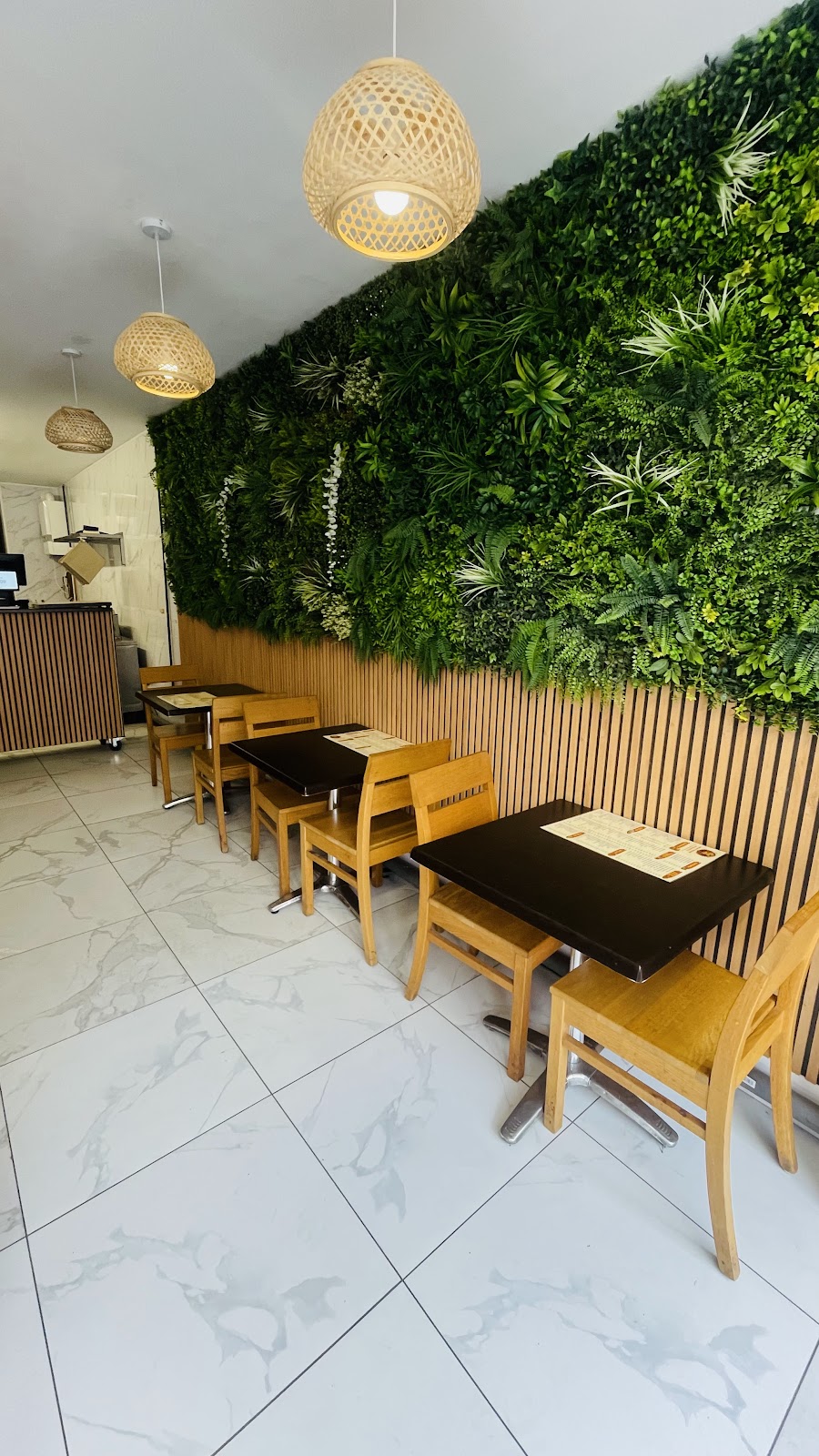 Photo of Royal Kebab House & curry centre - 48 Green St, High Wycombe HP11 2RE